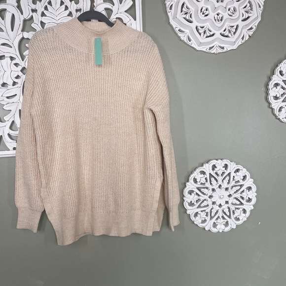 Abound Oversized Knit Beige Ivory Sweater NWT - Picture 1 of 6